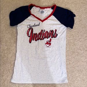 Cleveland Indians Women’s V-neck M